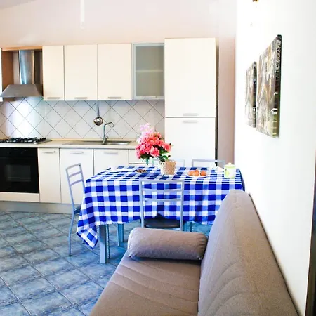 Lejlighed Mareblu1 450m Dal Mare La Caletta